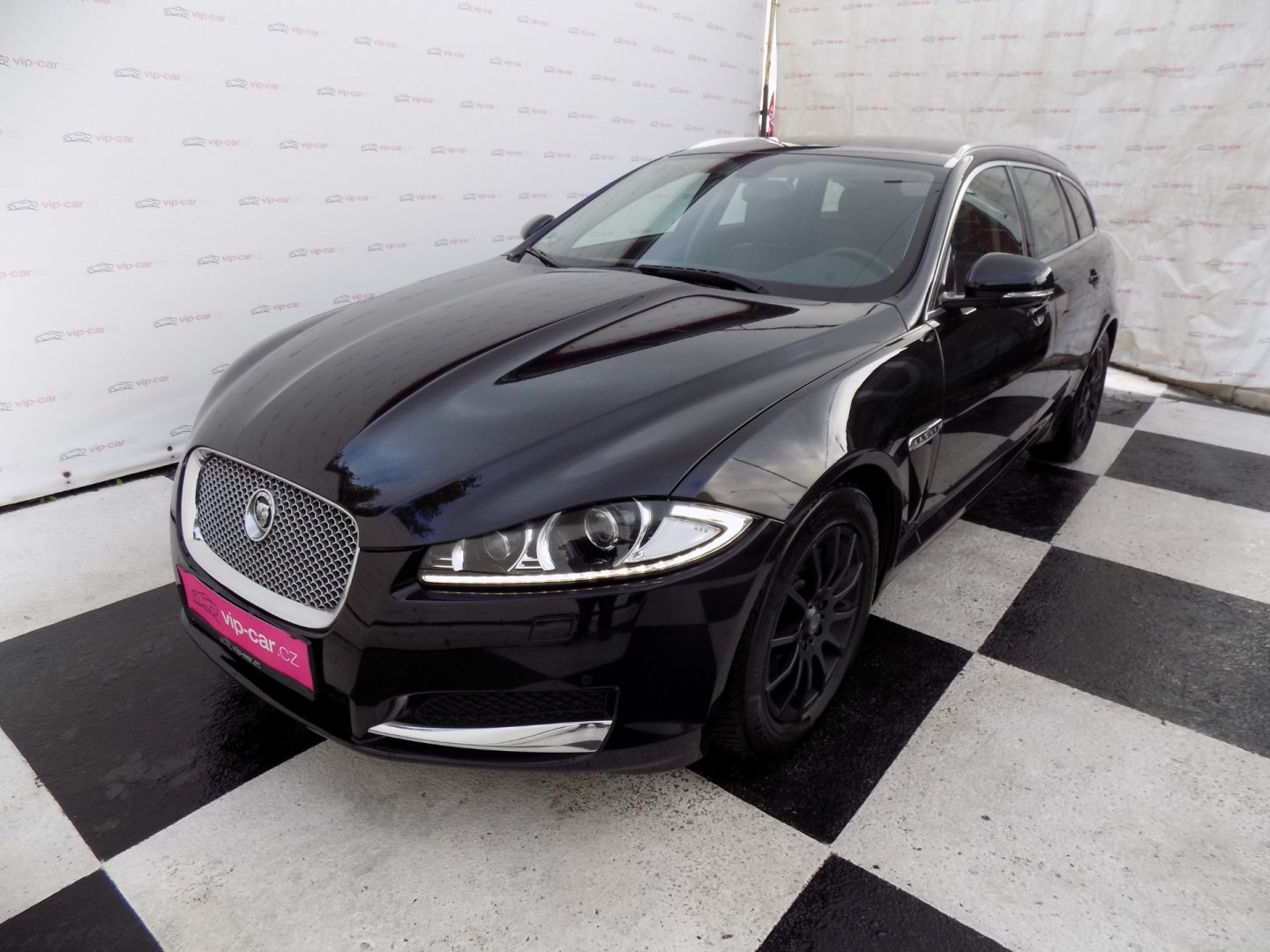 Jaguar XF 2.2d/Bi-xenon/AT/NAVI/