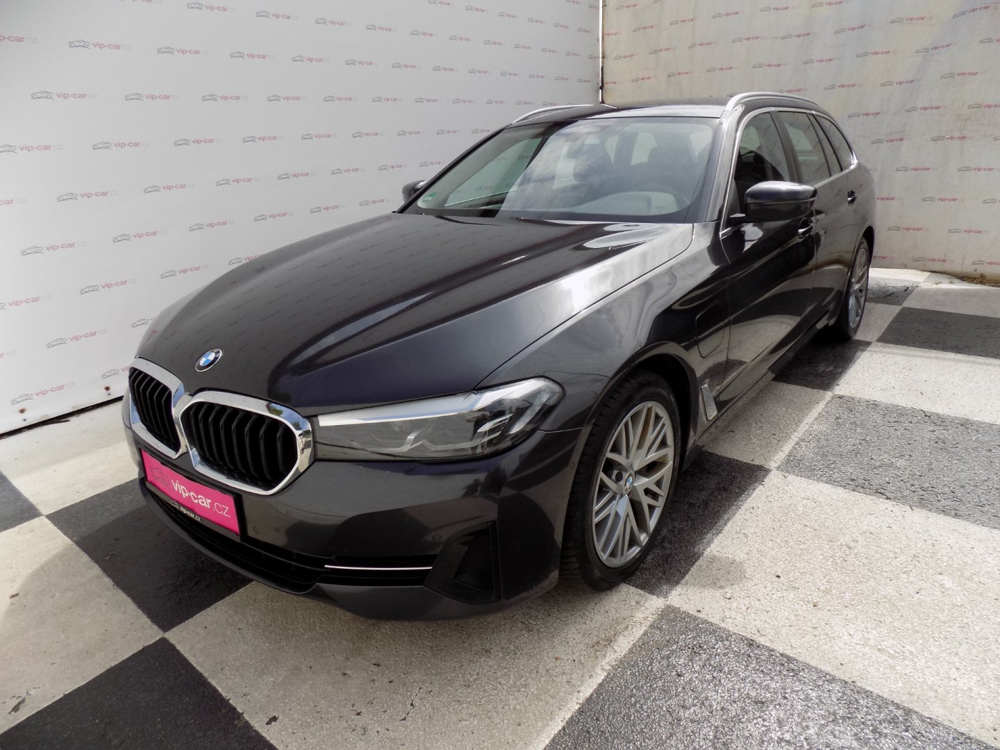 BMW Řada 5 530e/xDrive/Full-LED/DPH/