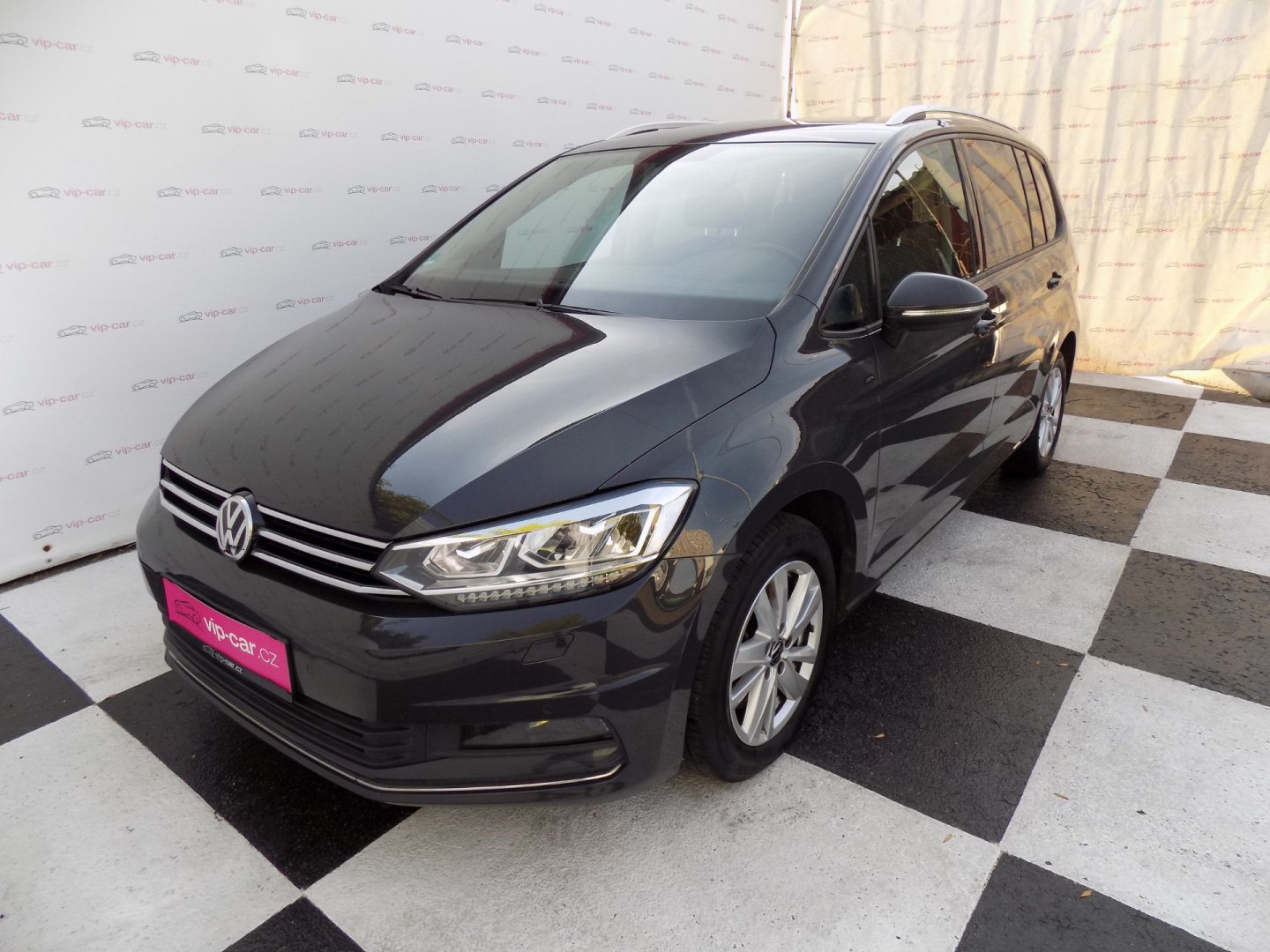 Volkswagen Touran 1.6TDI/JOIN/DSG/NAVI/LED/DPH/