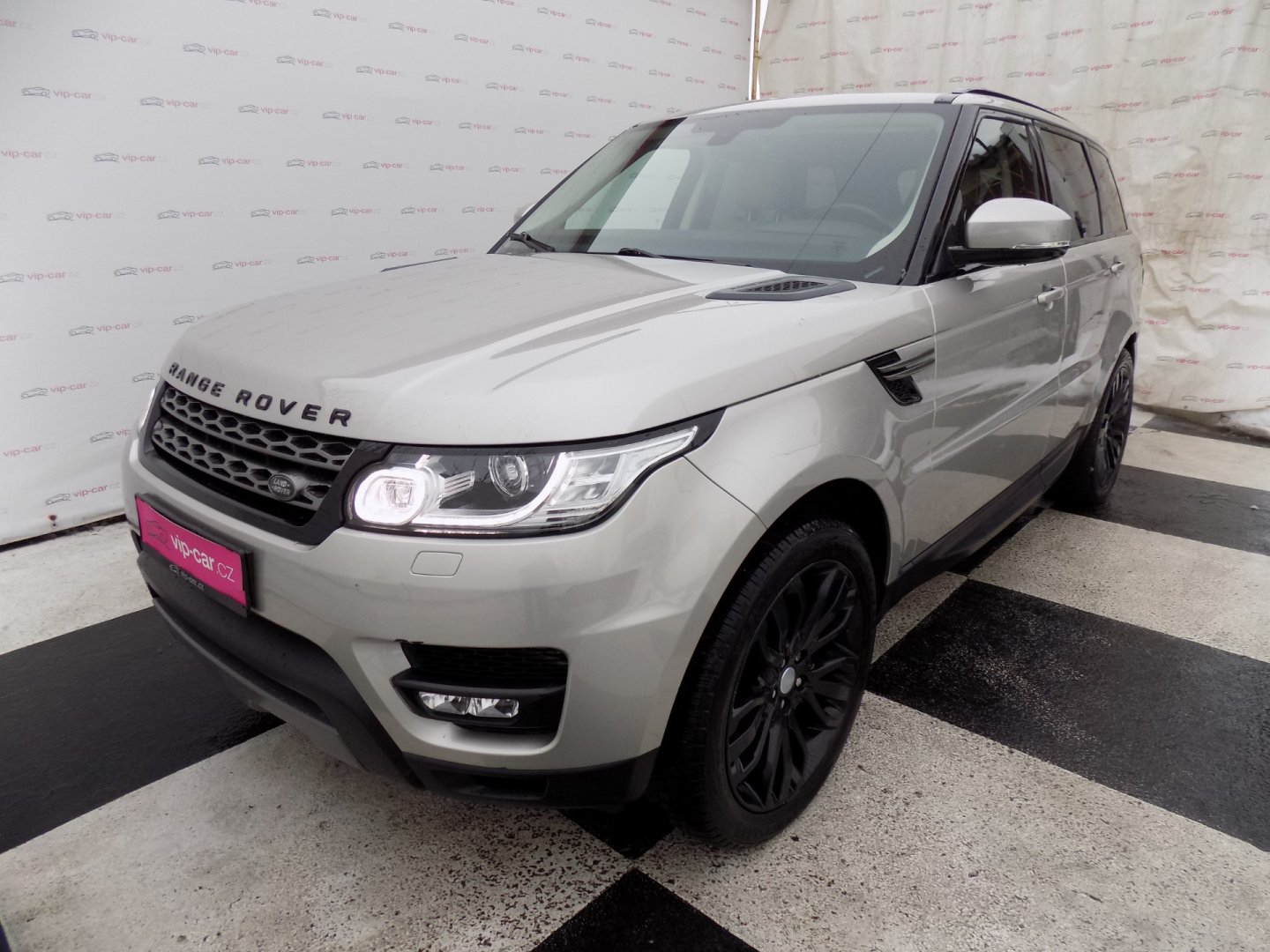 Land Rover Range Rover Sport 3.0TDV6/HSE/AWD/1.maj.ČR/AT/