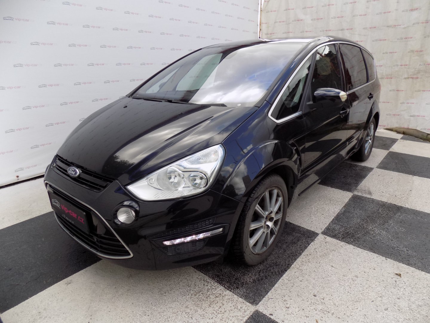 Ford S-MAX 2.0i/ČR/Klimatizace/LED/