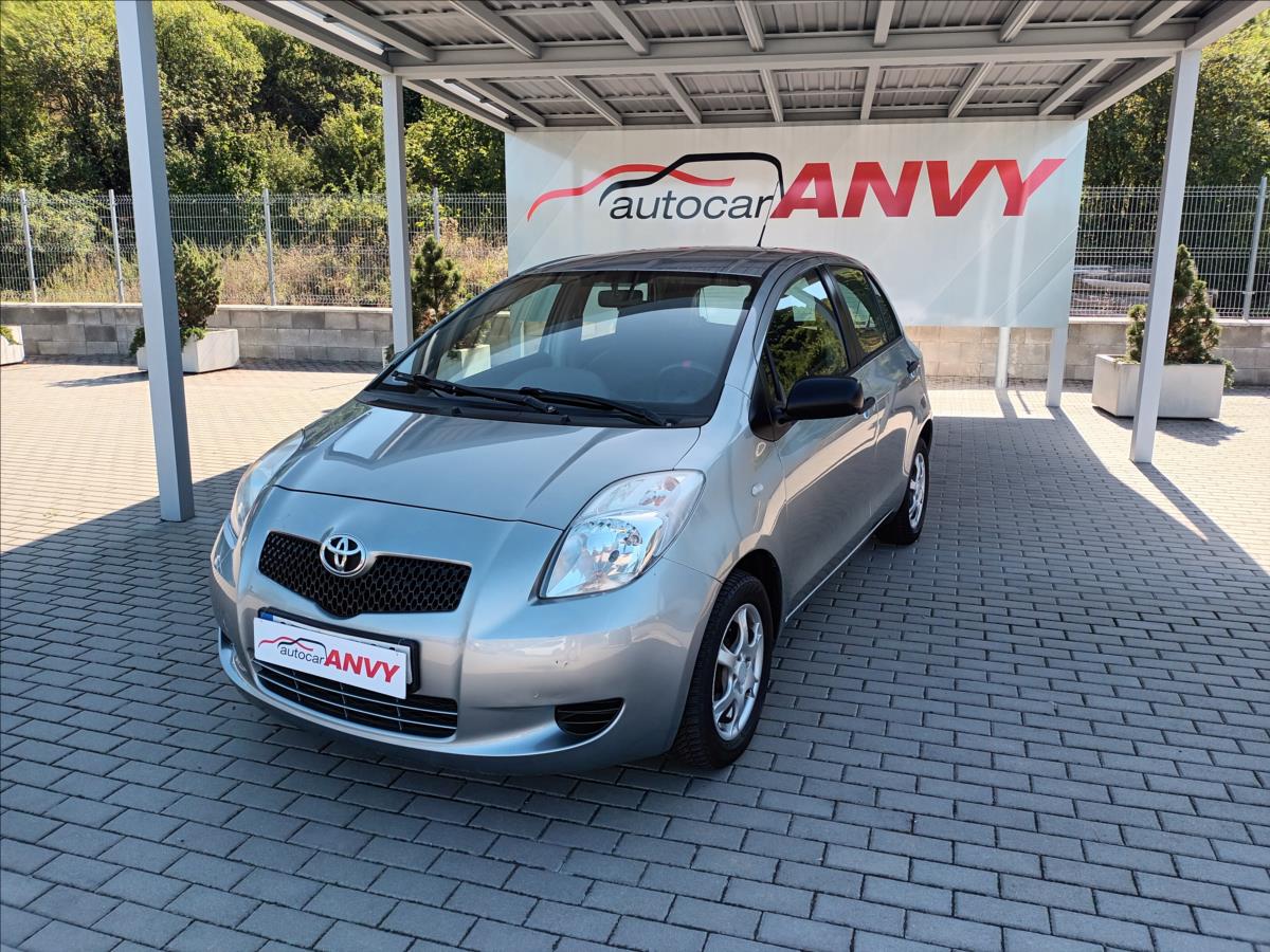 Toyota Yaris 1,3 VVT-i,64KW,ČR,KLIMA,