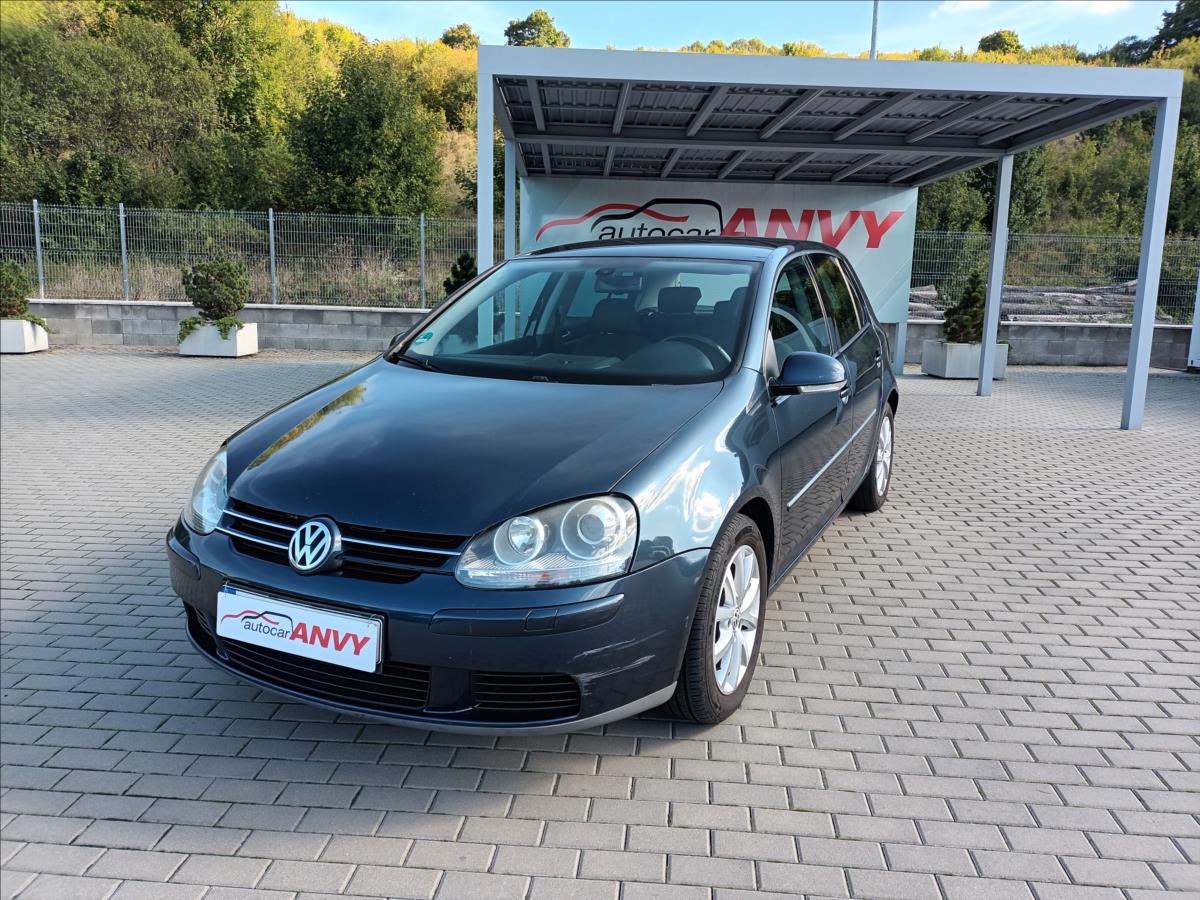 Volkswagen Golf 1,6 75kw,AUTOMAT,SERVISKA