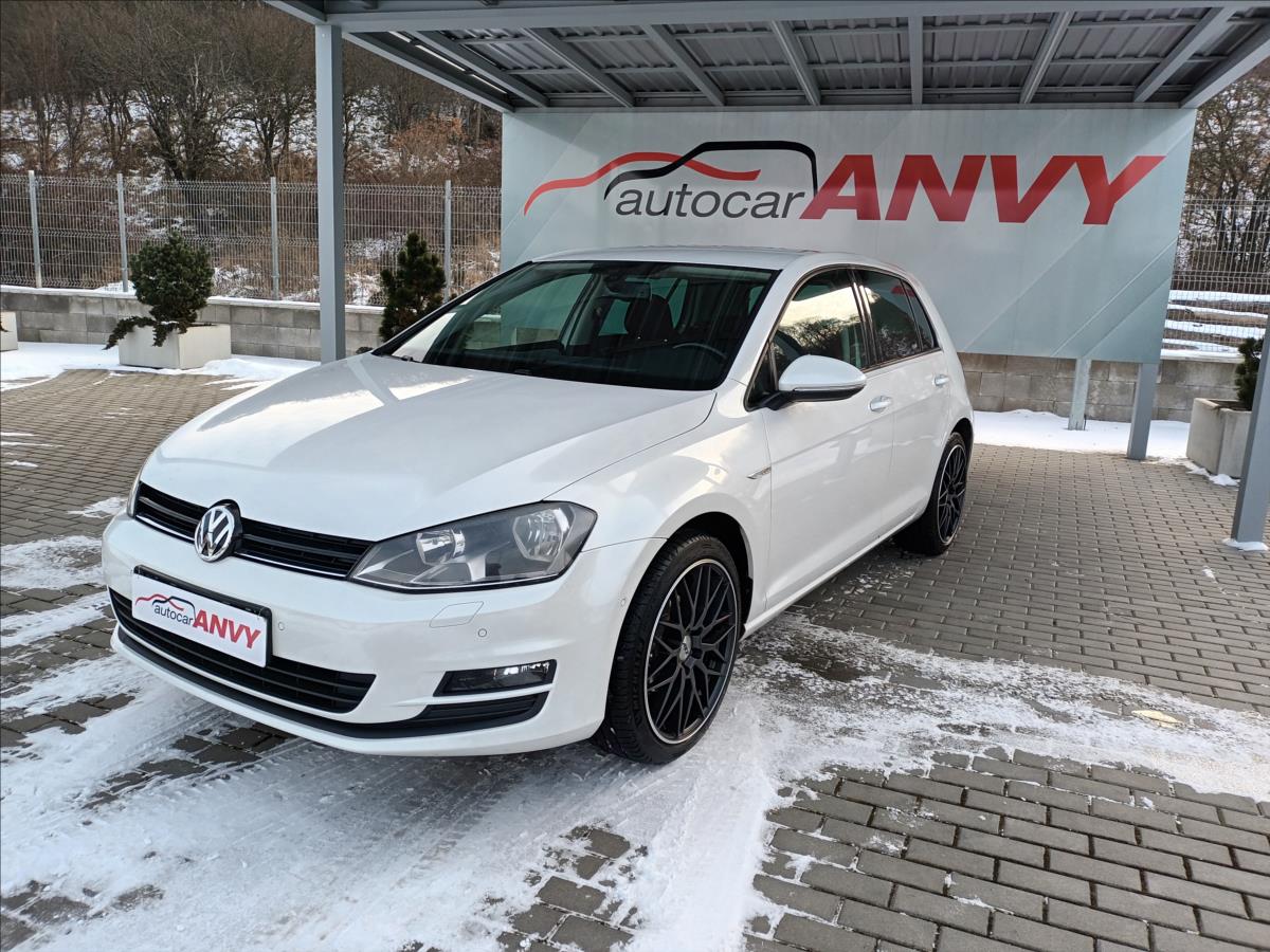Volkswagen Golf 1,2 TSI,77KW,SERVISKA,TAŽNÉ
