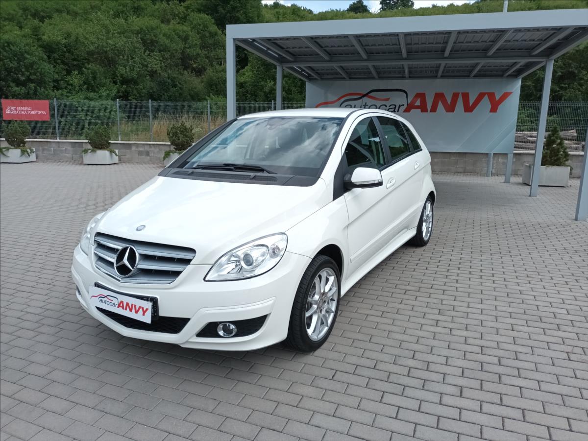 Mercedes-Benz Třídy B 2,0 i,B 200,100kw,TAŽNÉ,VÝHŘEV