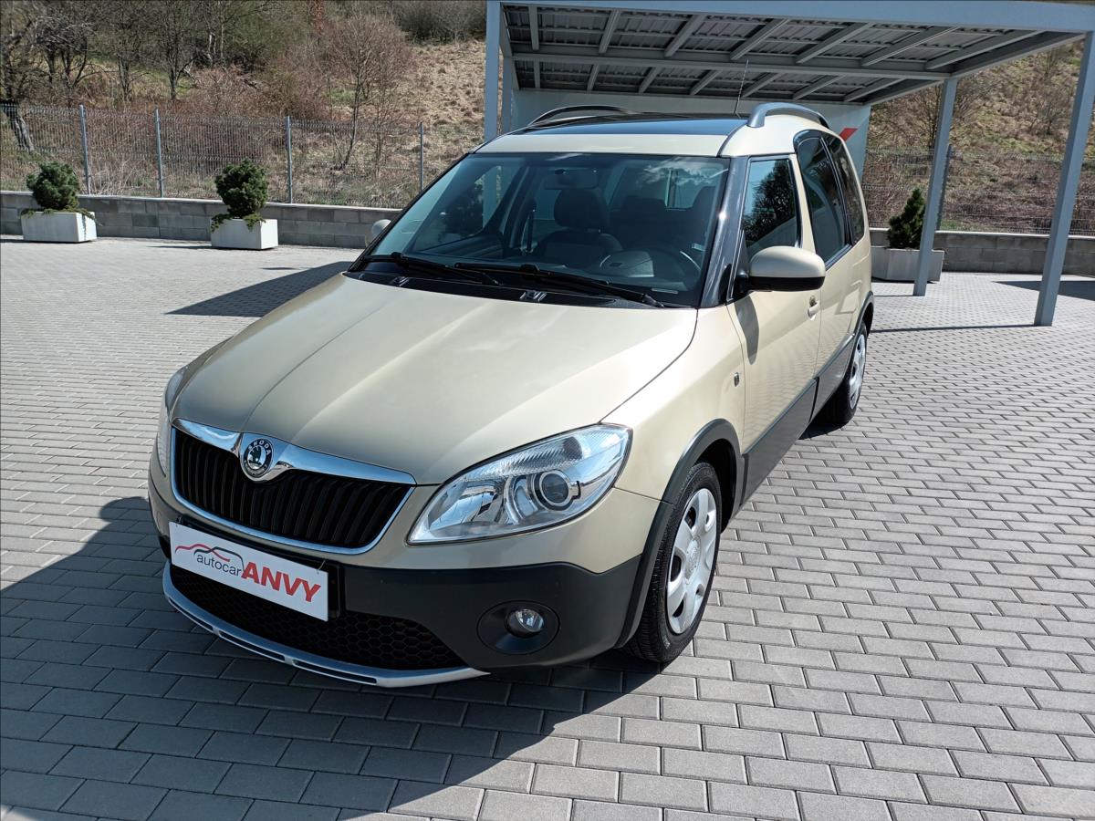 Škoda Roomster 1,2 TSI 63kW,SCOUT,SERVIS,PANO