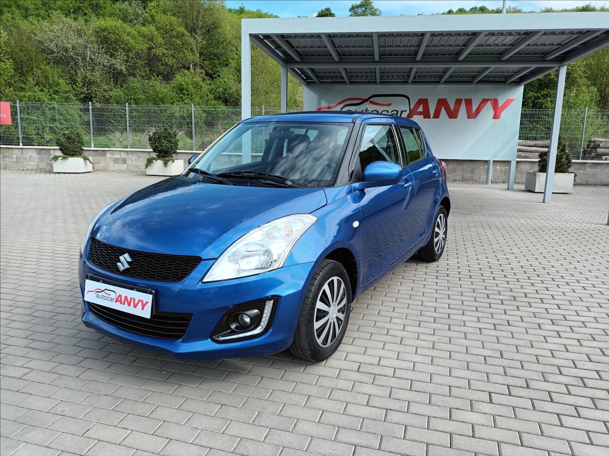 Suzuki Swift 1,2 i,4x4,VÝHŘEV,SERVIS,KOLA,