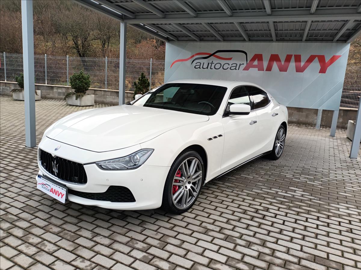 Maserati Ghibli 3,0 V6,243KW,ČR,NAVI,KŮŽE,