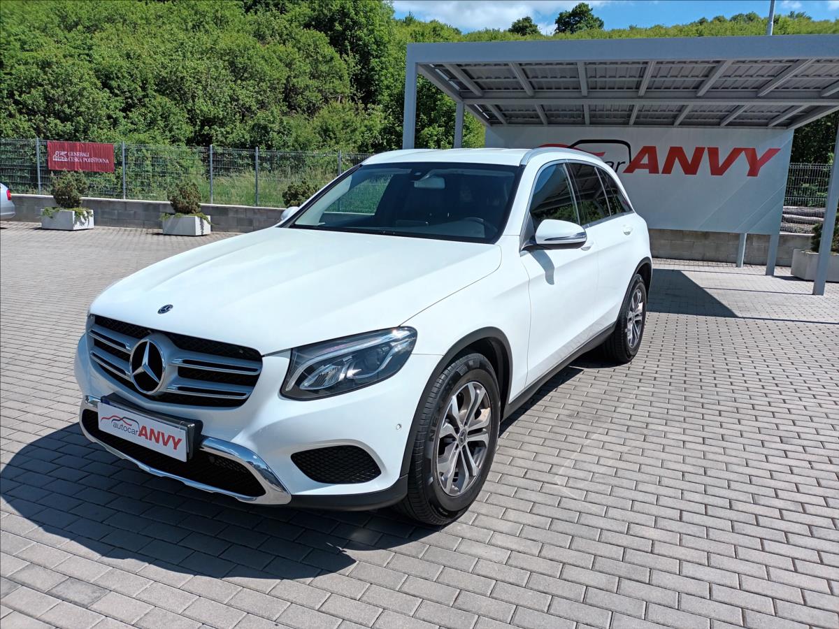 Mercedes-Benz GLC 2,1 220D,ČR,1MAJ,KŮŽE,TZ,NAVI,