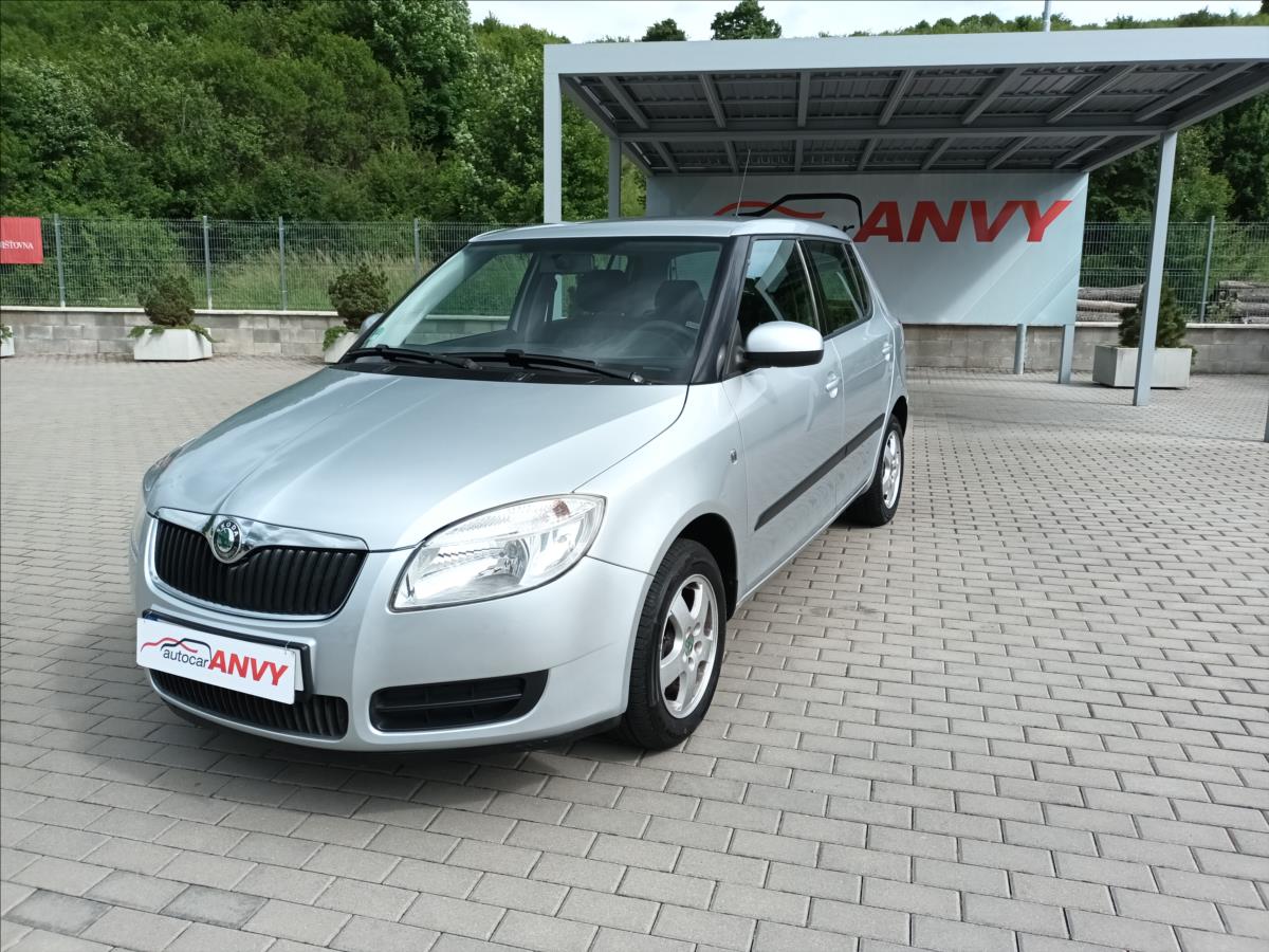 Škoda Fabia 1,4 16V,63KW,KLIMA,VÝHŘEV,KOLA