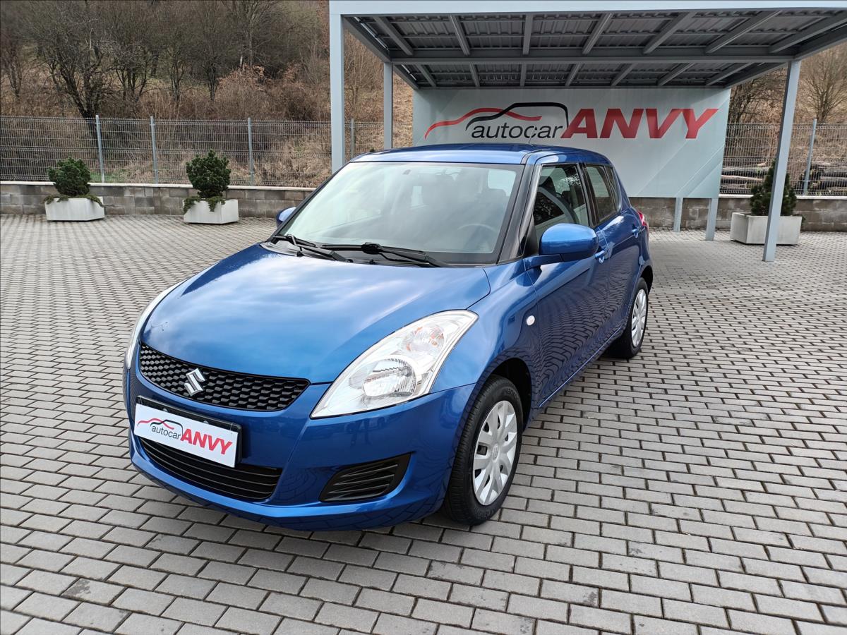 Suzuki Swift 1,2 i,4x4,VÝHŘEV,SERVIS,KOLA,
