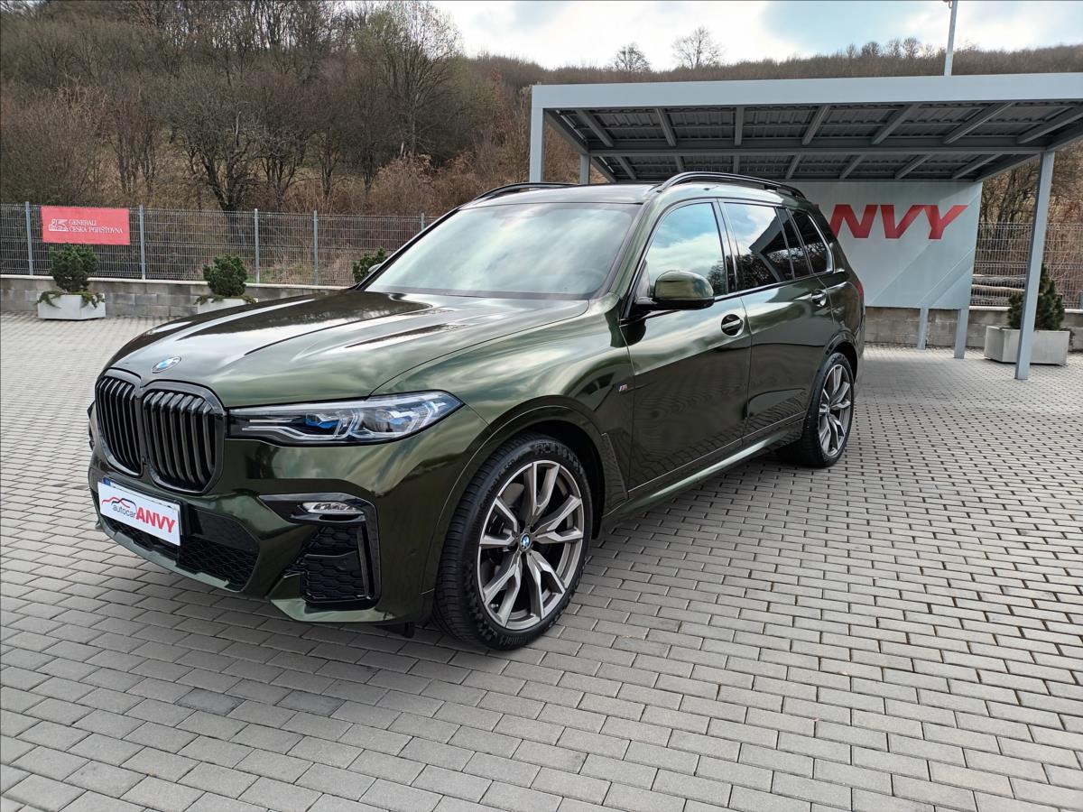 BMW X7 4,4 M50i,INDIVIDUAL,TAŽNÉ,PANO