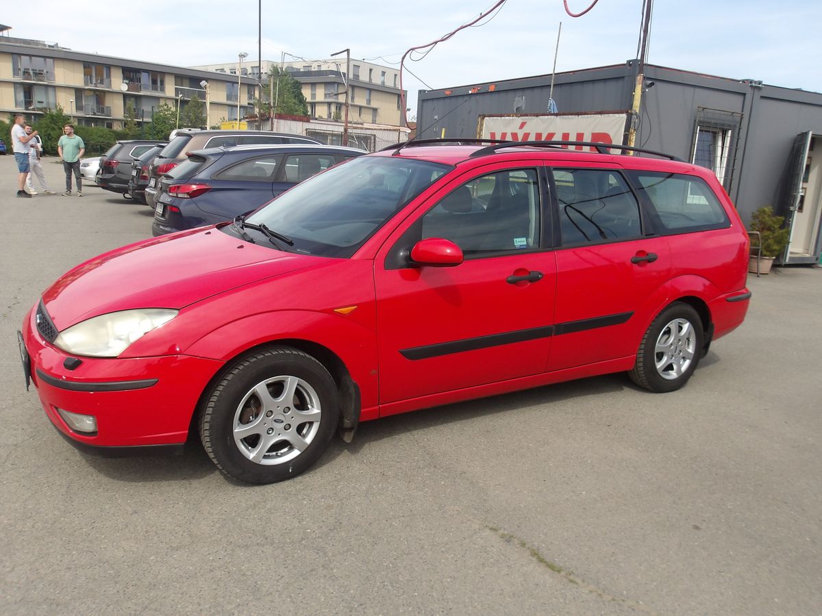 Ford Focus 1,8i 85kW NOVÁ SPOJKA !