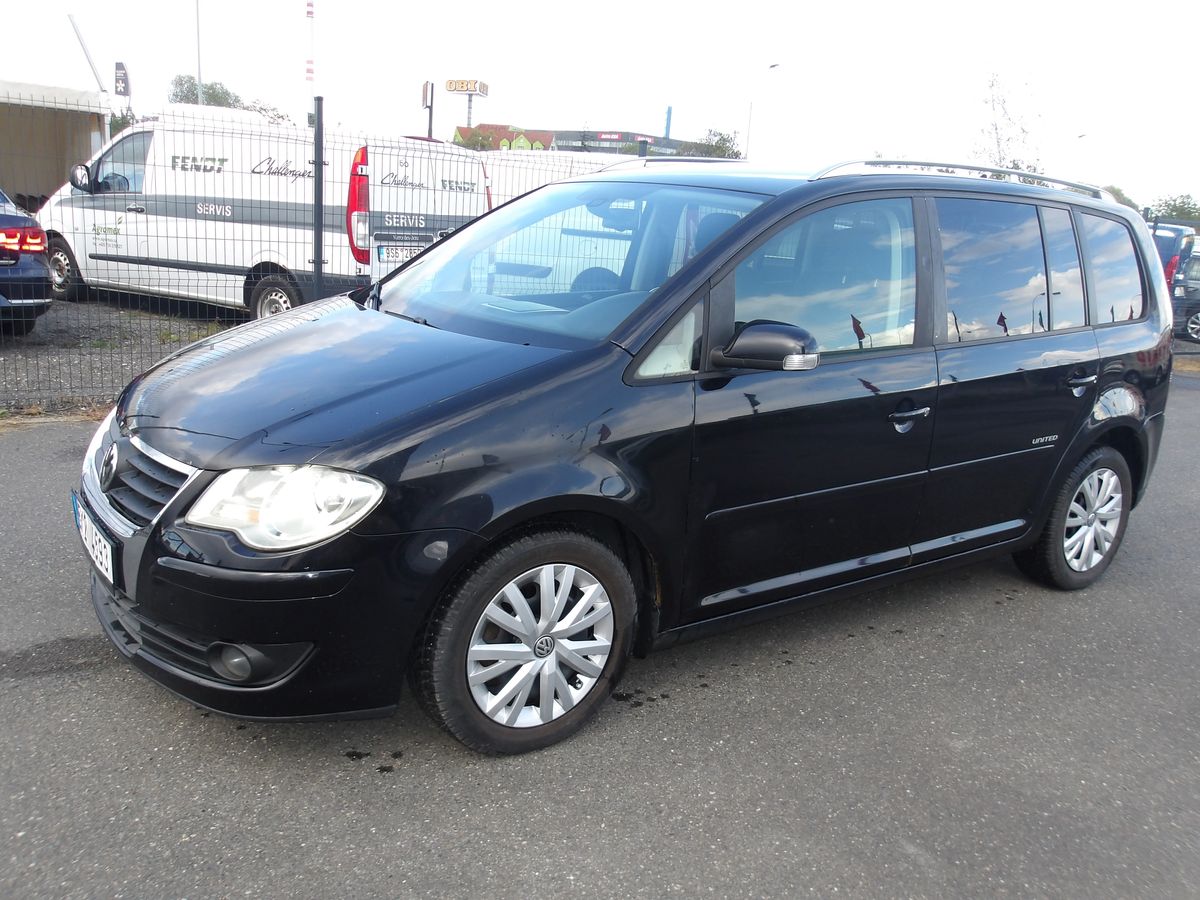Volkswagen Touran 2,0TDi 103kW PĚKNÝ !