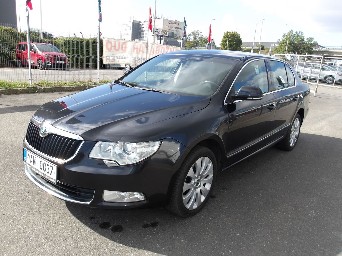 Škoda Superb 2,0TDi 103kW DSG ! ČR ! 2.MAJ.