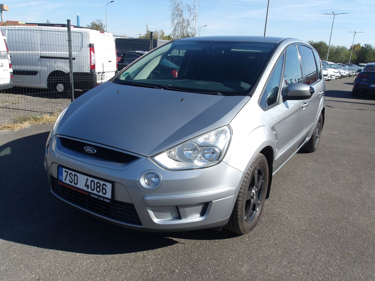 Ford S-MAX 2,0i 107kW ! KRASAVEC !!!