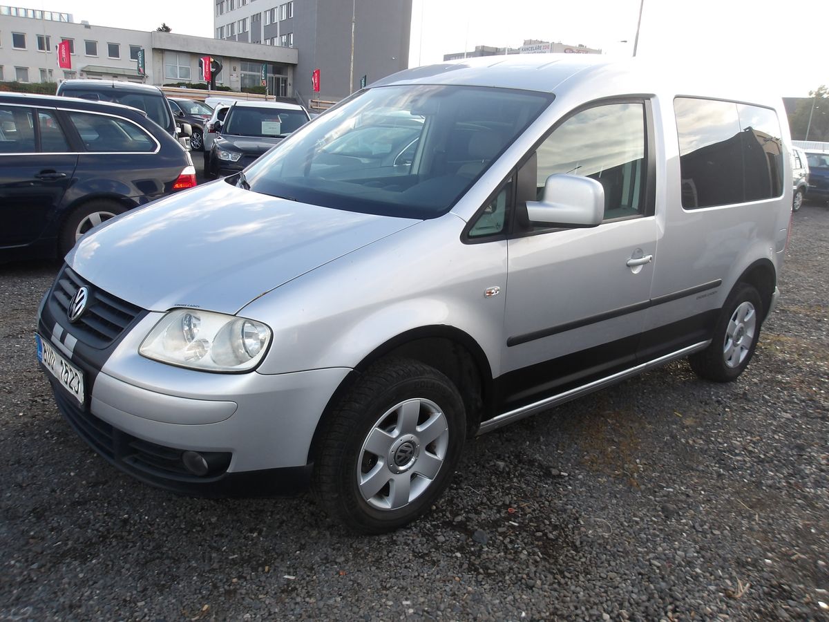 Volkswagen Caddy 1,4i ČR 5 MÍST NOVÉ BRZDY !