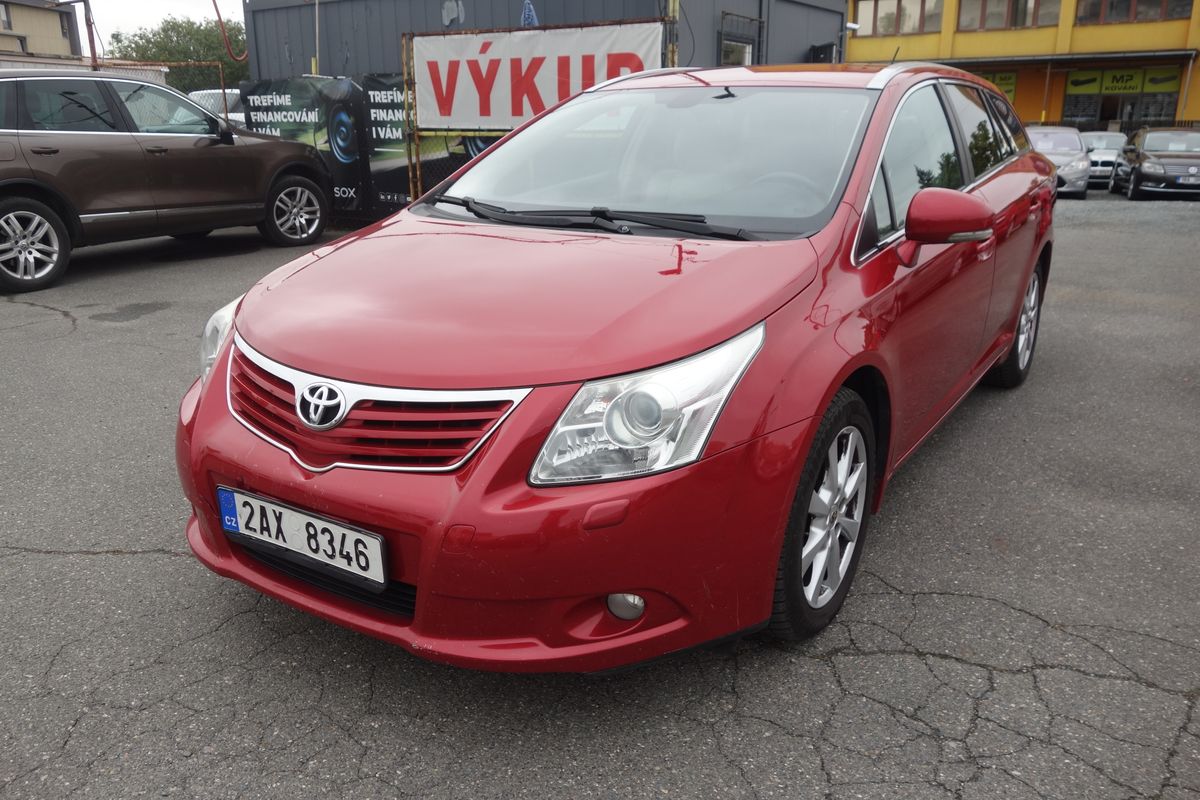 Toyota Avensis 2,2D-4D 1.maj v ČR ! Max. výba