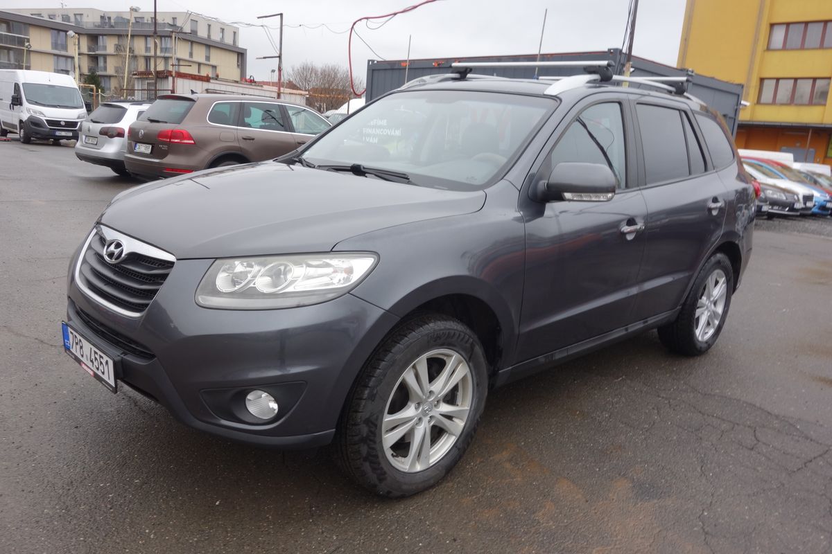 Hyundai Santa Fe 2,0CRDi 2xKOLA! SERVISOVÁNO!