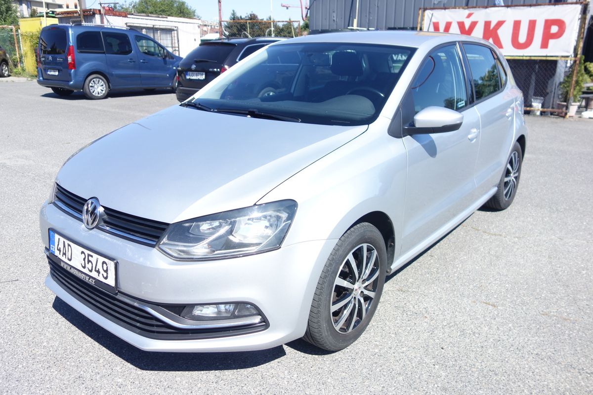 Volkswagen Polo 1,2i 66kW ČR ! 2.MAJ.!