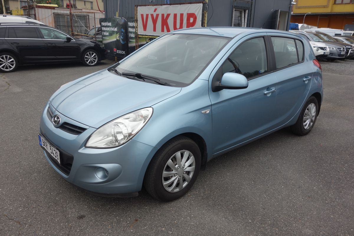 Hyundai i20 ČR KLIMA NAJ.131000km !