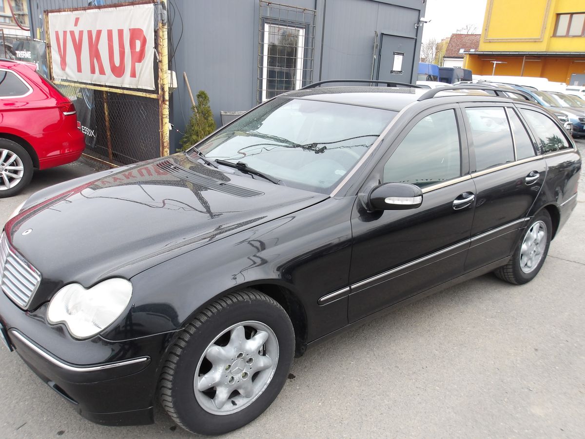 Mercedes-Benz Třídy C 2,2CDi 105kW Automat !!