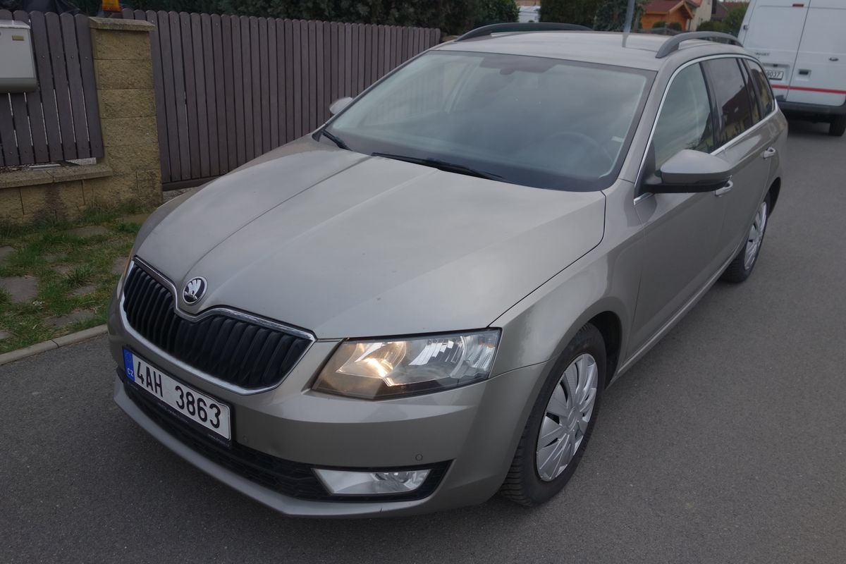 Škoda Octavia 2.0 TDI DPH! Elegance ČR !