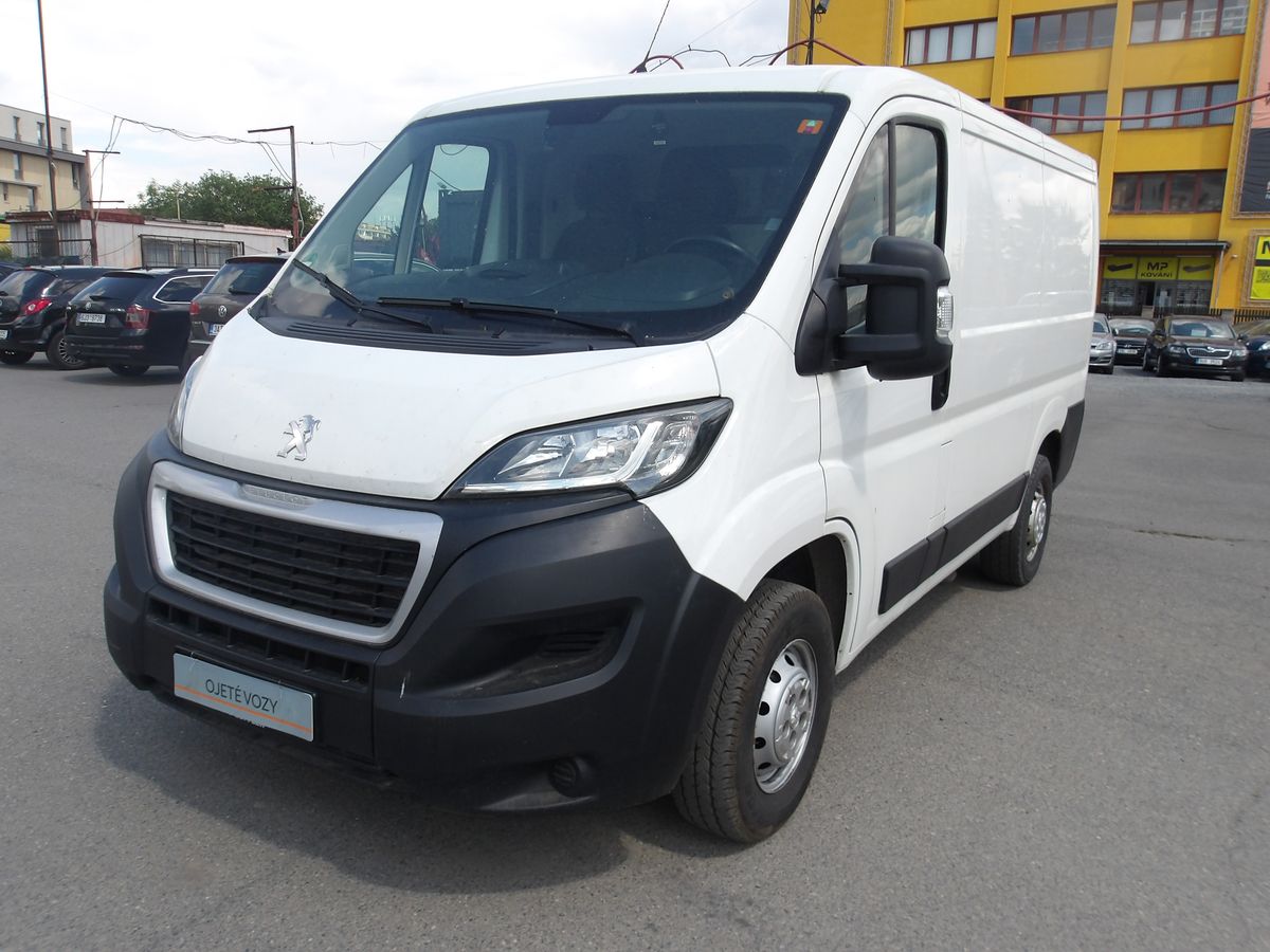 Peugeot Boxer 2,2HDi 88kW VÝBORNÝ !