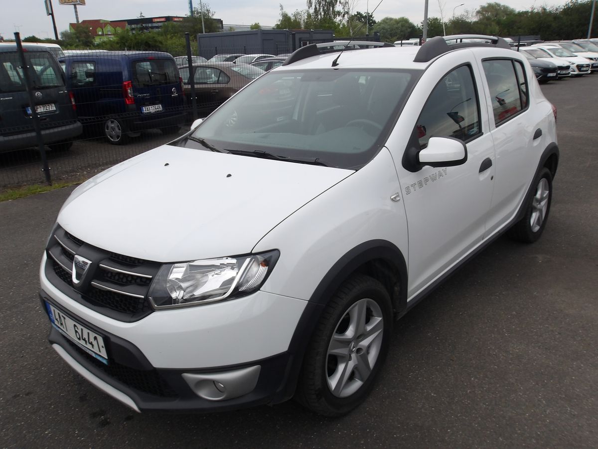 Dacia Sandero 0,9i 66kW ČR NAJ.40000km !!!