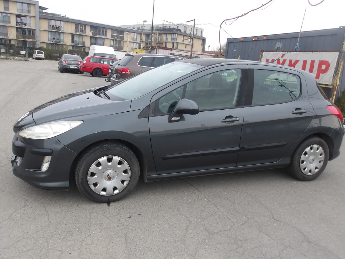 Peugeot 308 1,4i PO GO MOTORU !!!