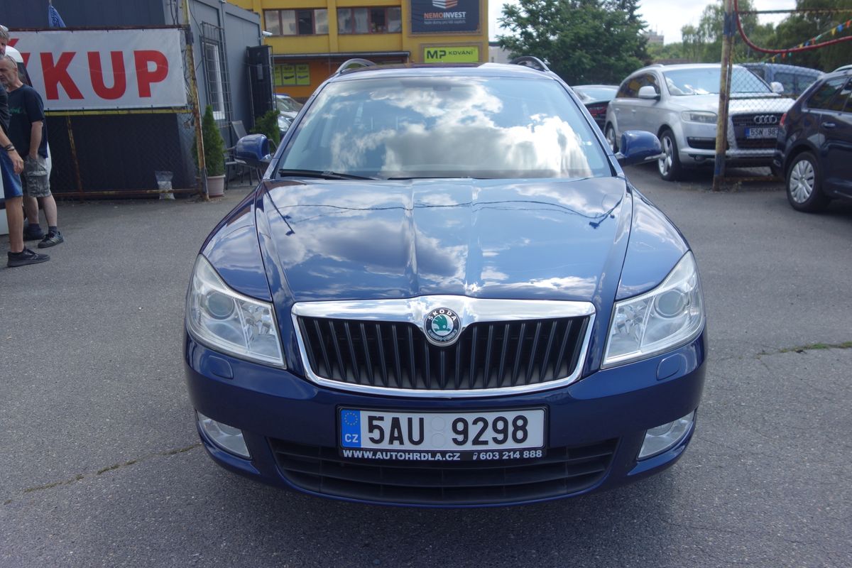 Škoda Octavia 1,6TDi 2 x KOLA !