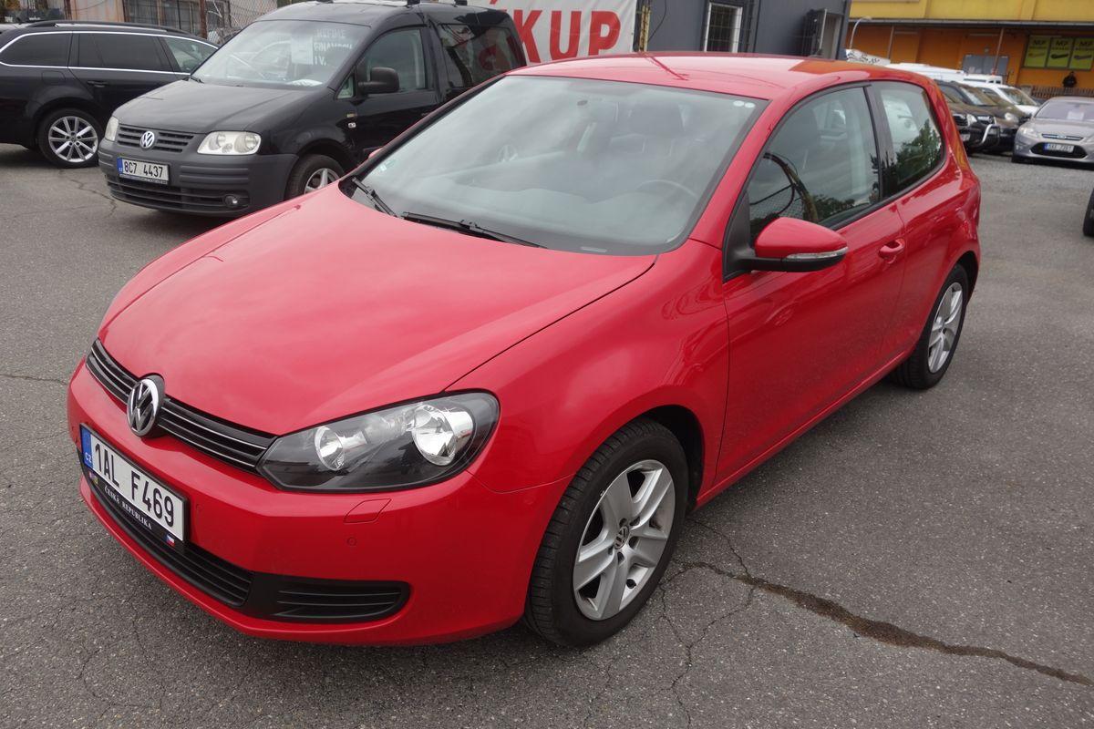 Volkswagen Golf 1,4TSi KRASAVEC !!!