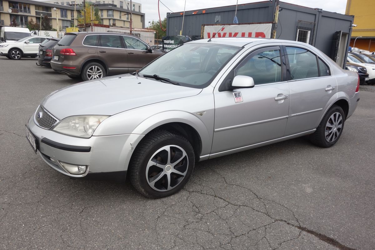 Ford Mondeo 2,0i ČR ! AUTOMAT !!!