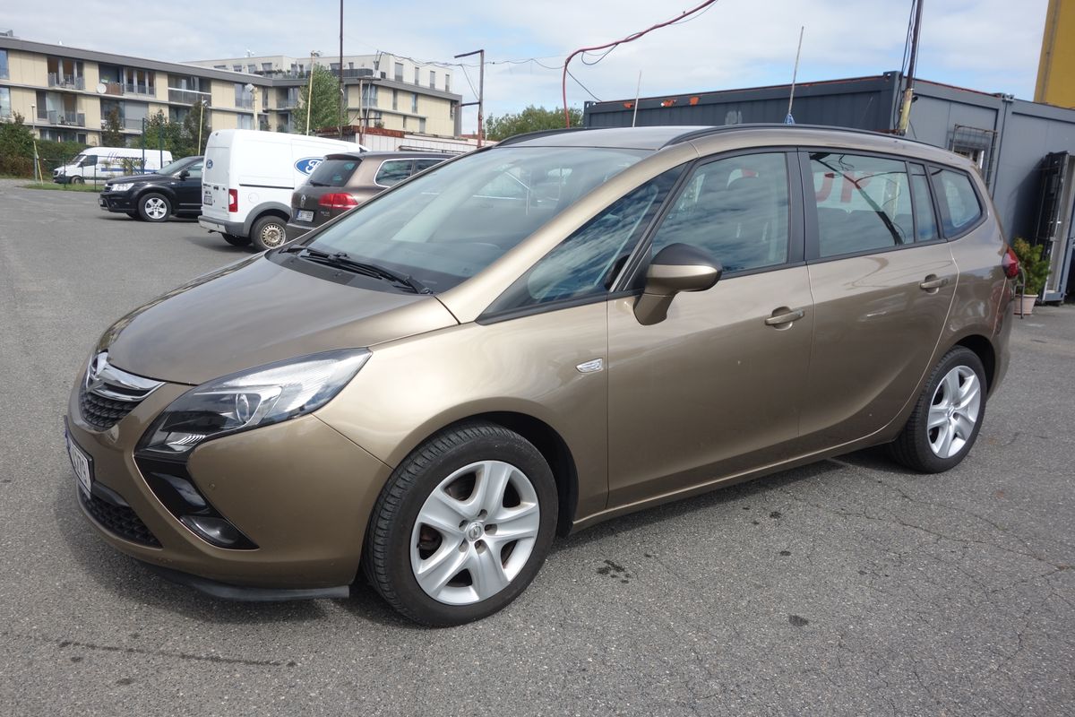 Opel Zafira 2,0DCi 96kW ČR ! 7 MÍST !