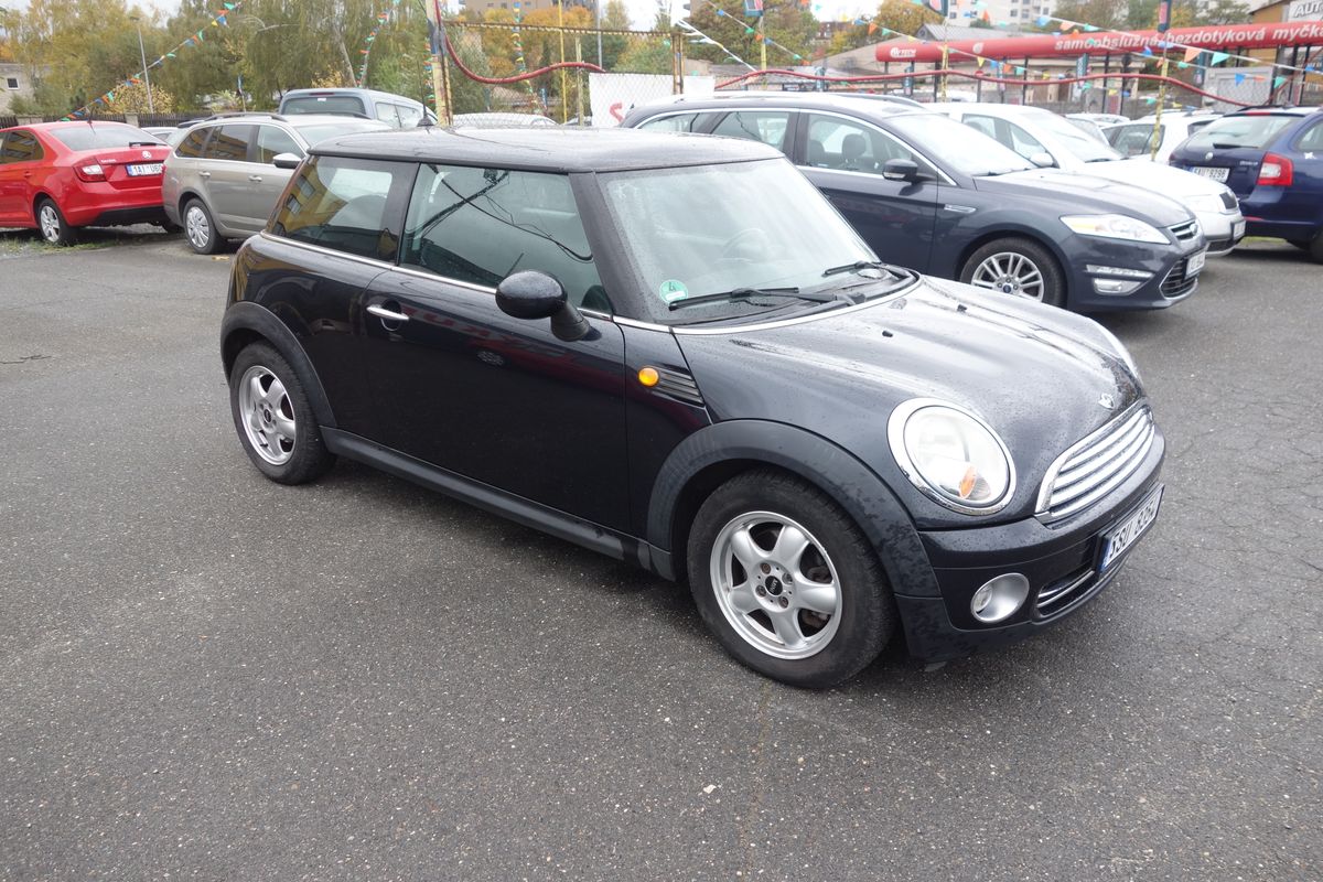 Mini Cooper 1,6i NOVÉ ROZVODY !!!