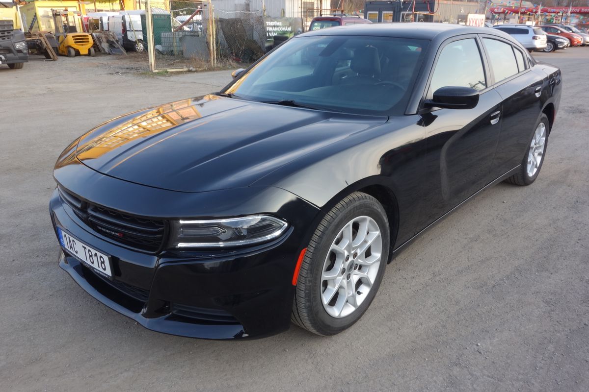 Dodge Charger 5,7 HEMI AWD