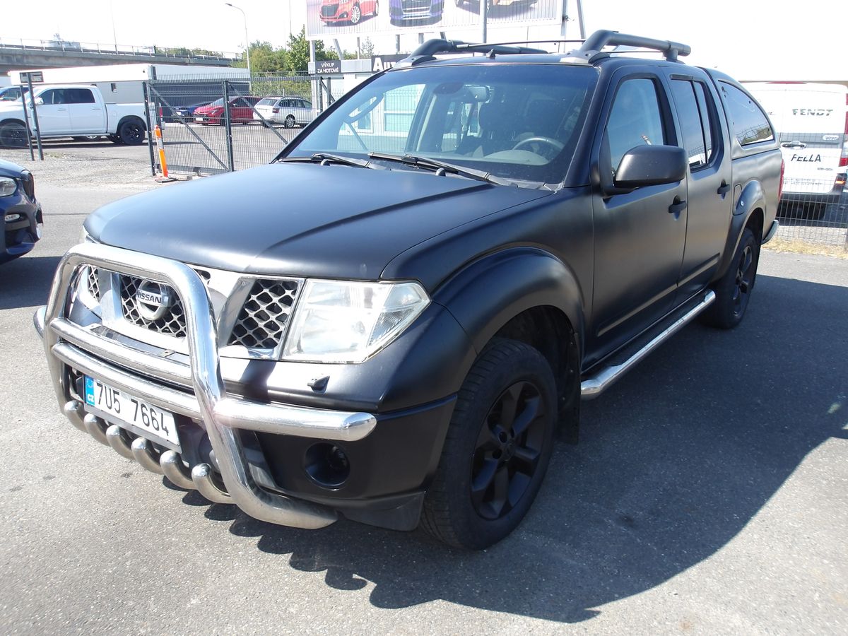 Nissan Navara 2,5TDCi 4x4 NAJ.200000km !