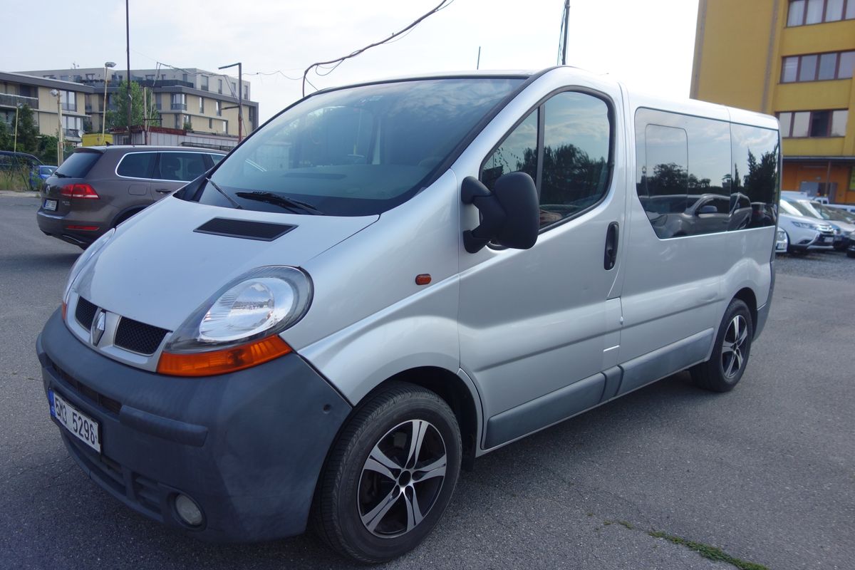 Opel Vivaro 1,9DCi 74 kW 8 míst !!
