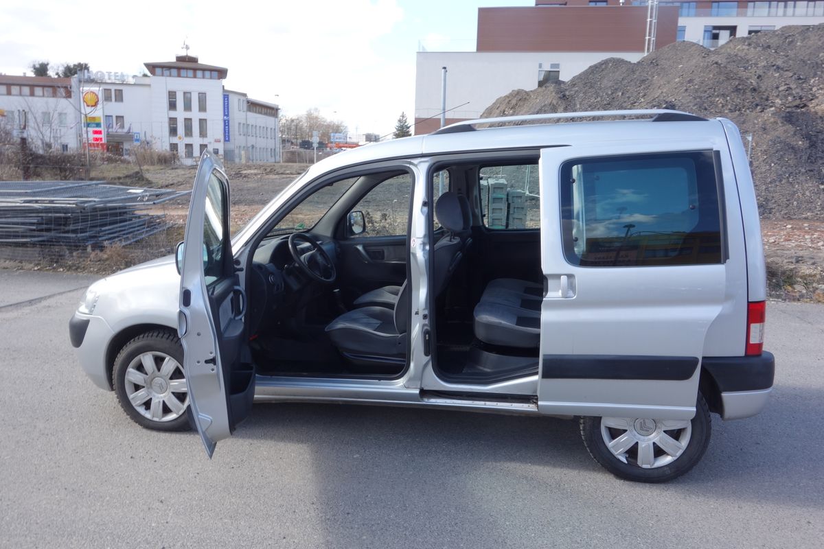 Peugeot Partner 1.6 HDi 66kW ČR 2xŠOUPAČKY !