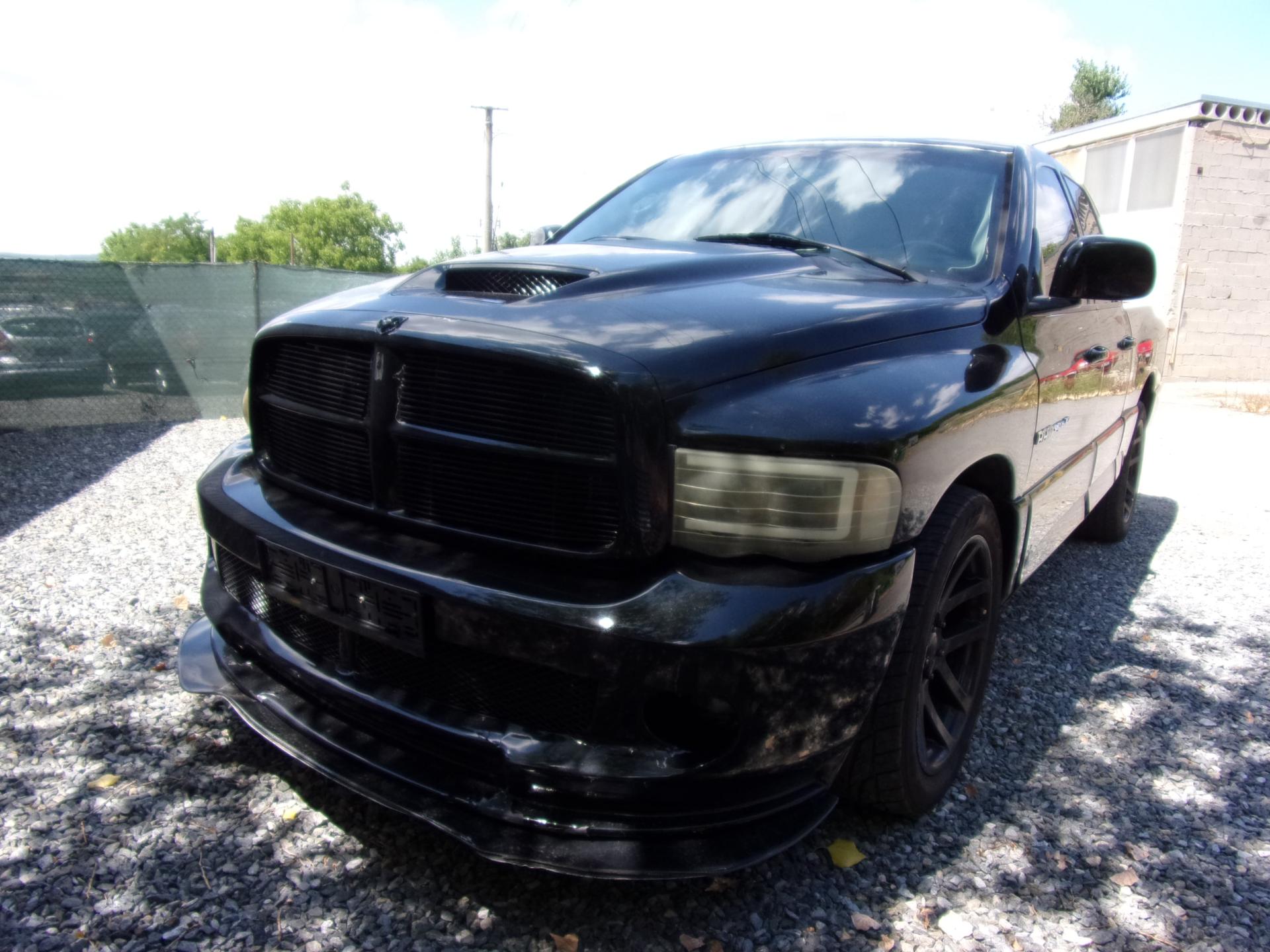 Dodge RAM SRT - 10 VIPER 8.3i V10 372kW