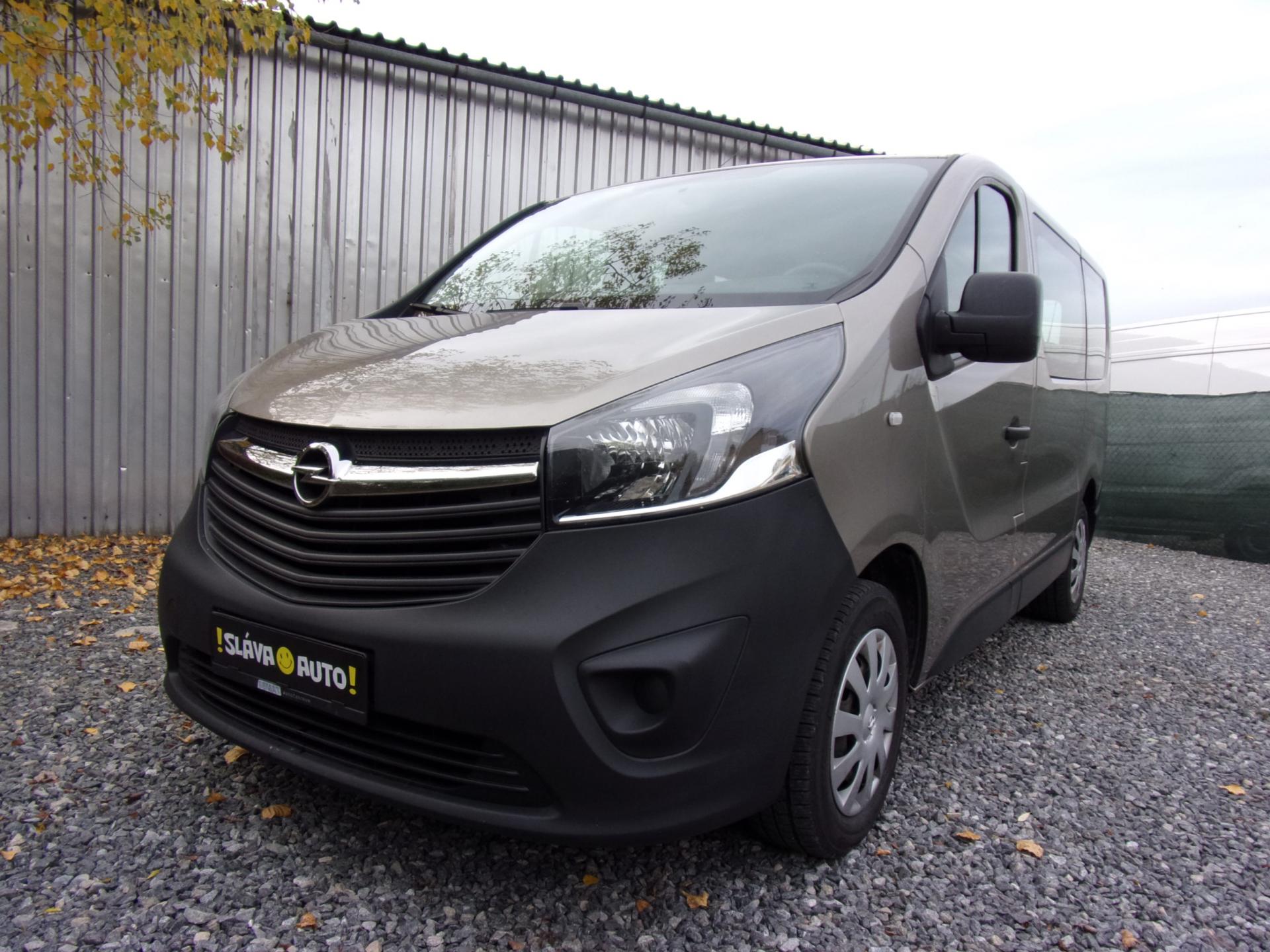 Opel Vivaro 1.6CDTi 85kW 9MÍST 140 000KM