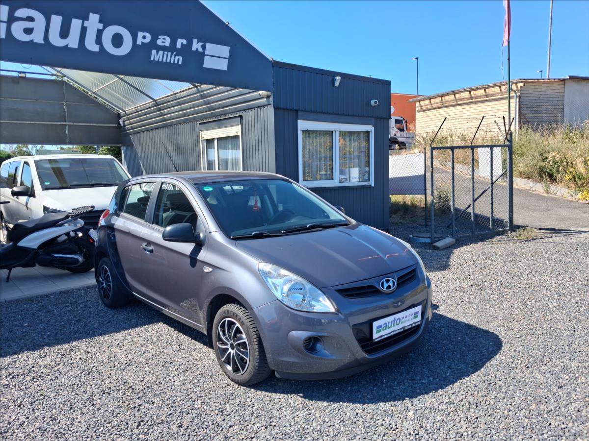 Hyundai i20 1,4 1.4i, automat,po servisu
