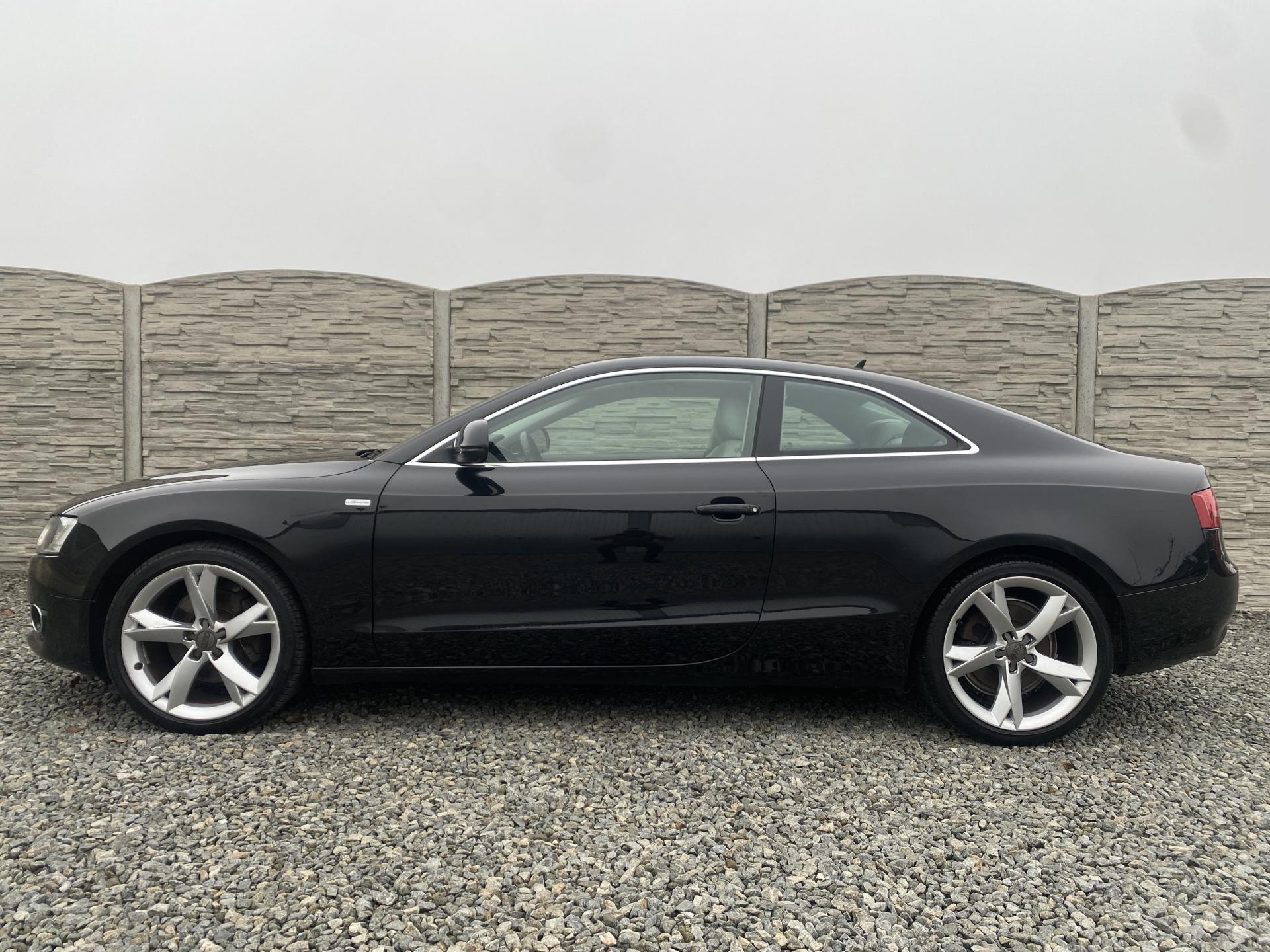 Audi A5 3.0TDi 235PS 4x4 MANUAL S-LINE