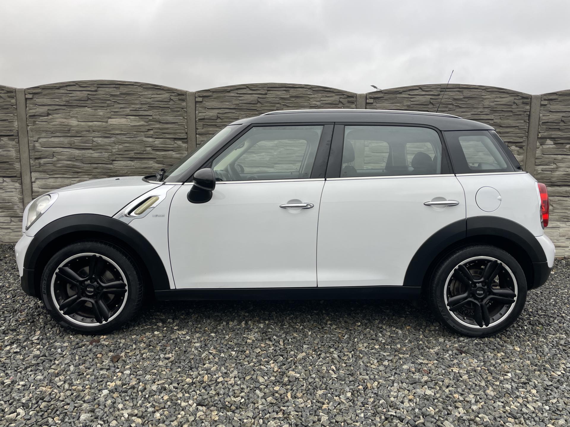 Mini Countryman 2.0SD 110PS COOPER D AUTOMAT!!