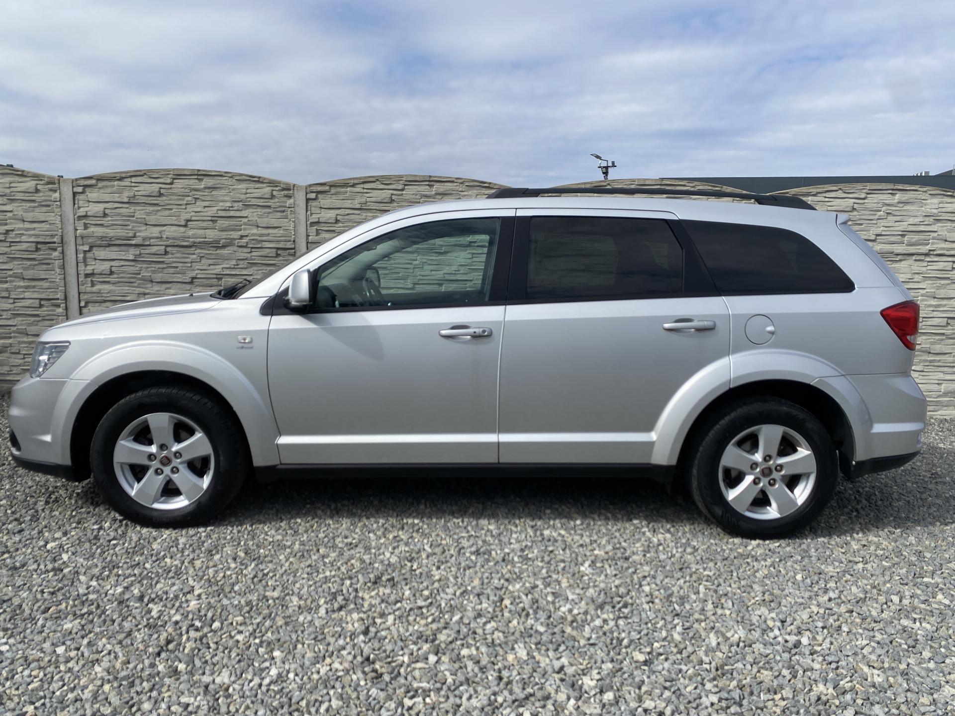 Fiat Freemont 2.0MJET 170PS 7MÍST KŮŽE MAN!!