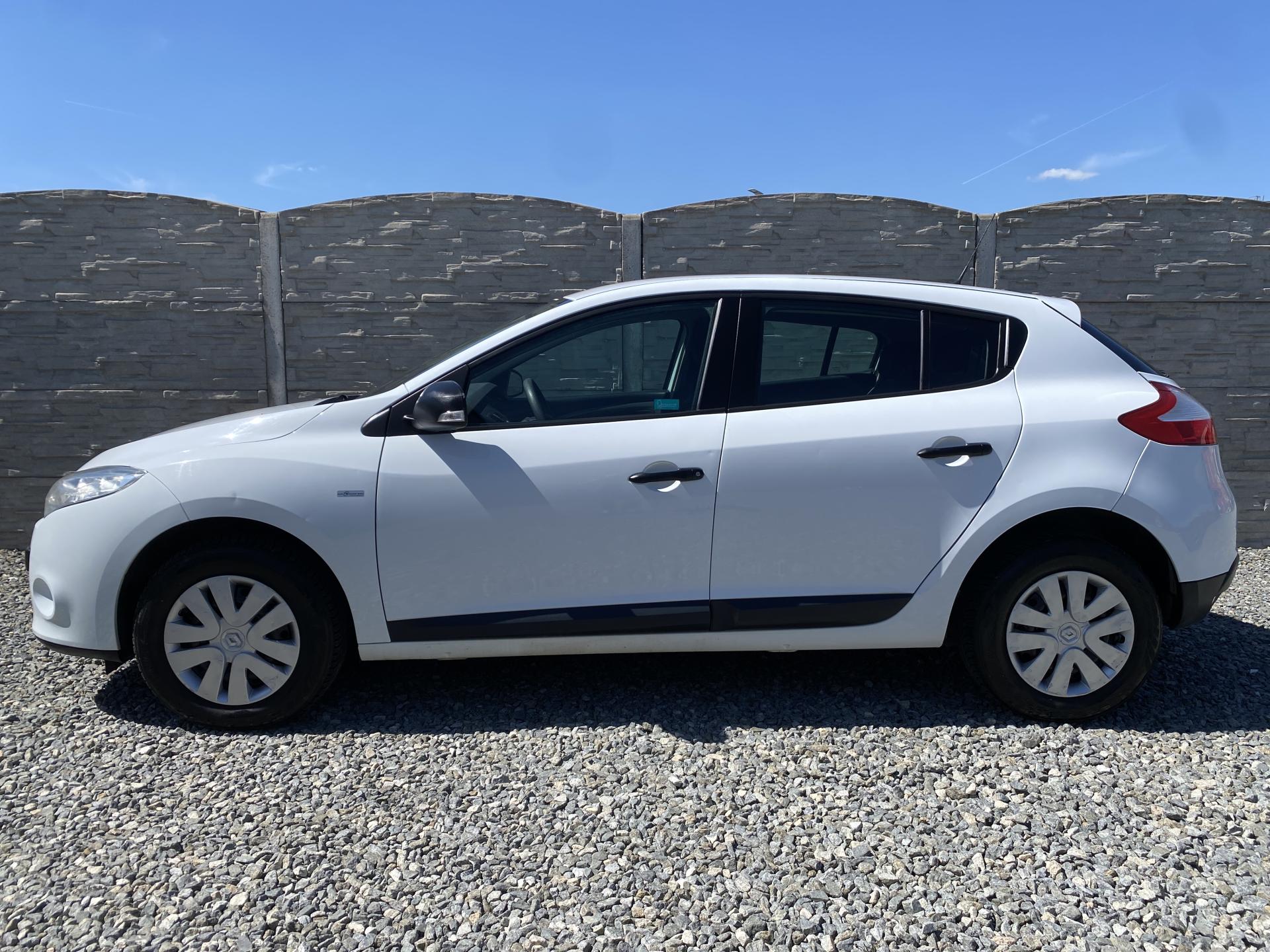 Renault Mégane 1.6i 16v 110PS CZ HATCHBACK!!!