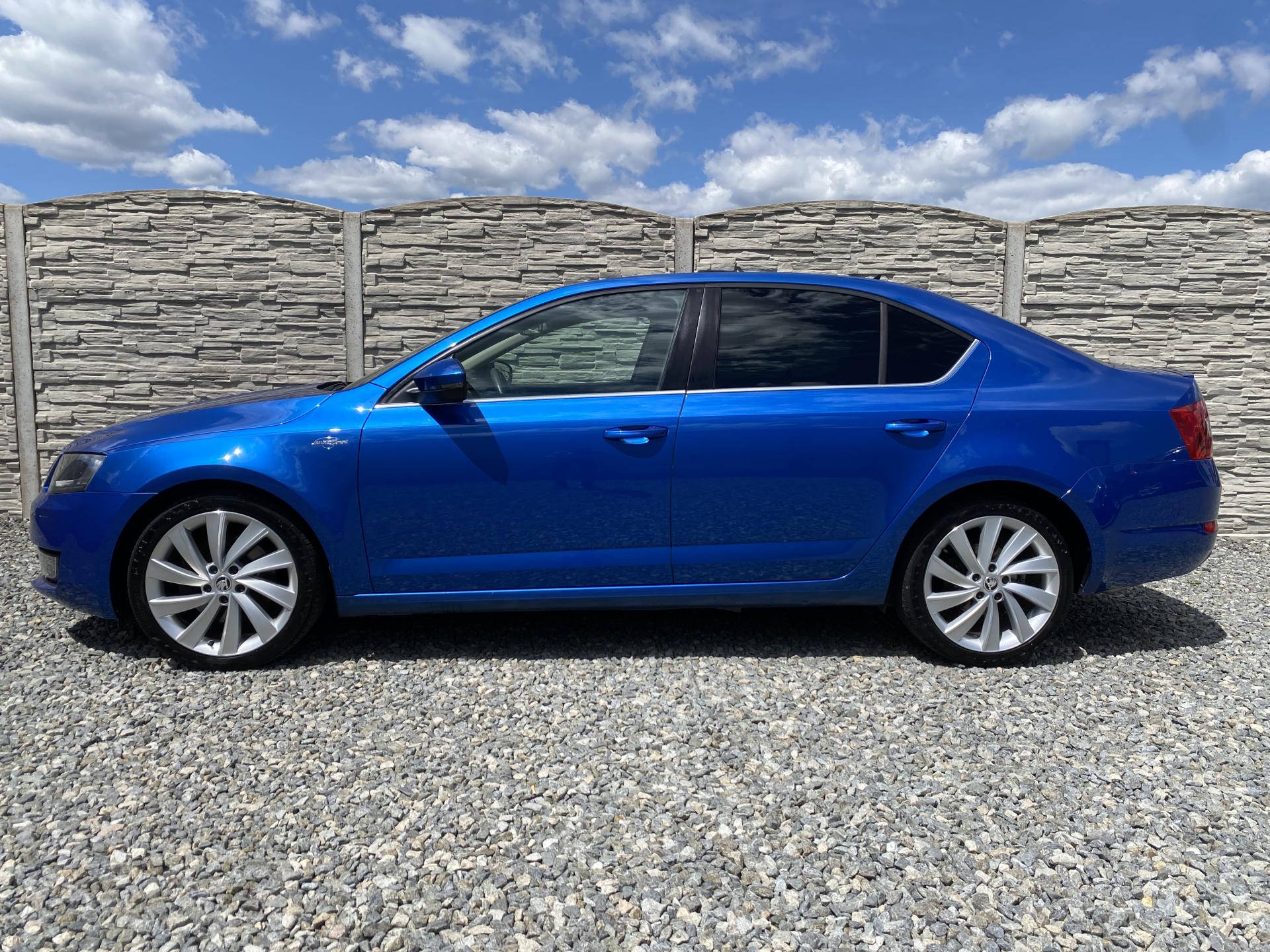 Škoda Octavia 2.0TDi L+K CZ WEBASTO 135TKM