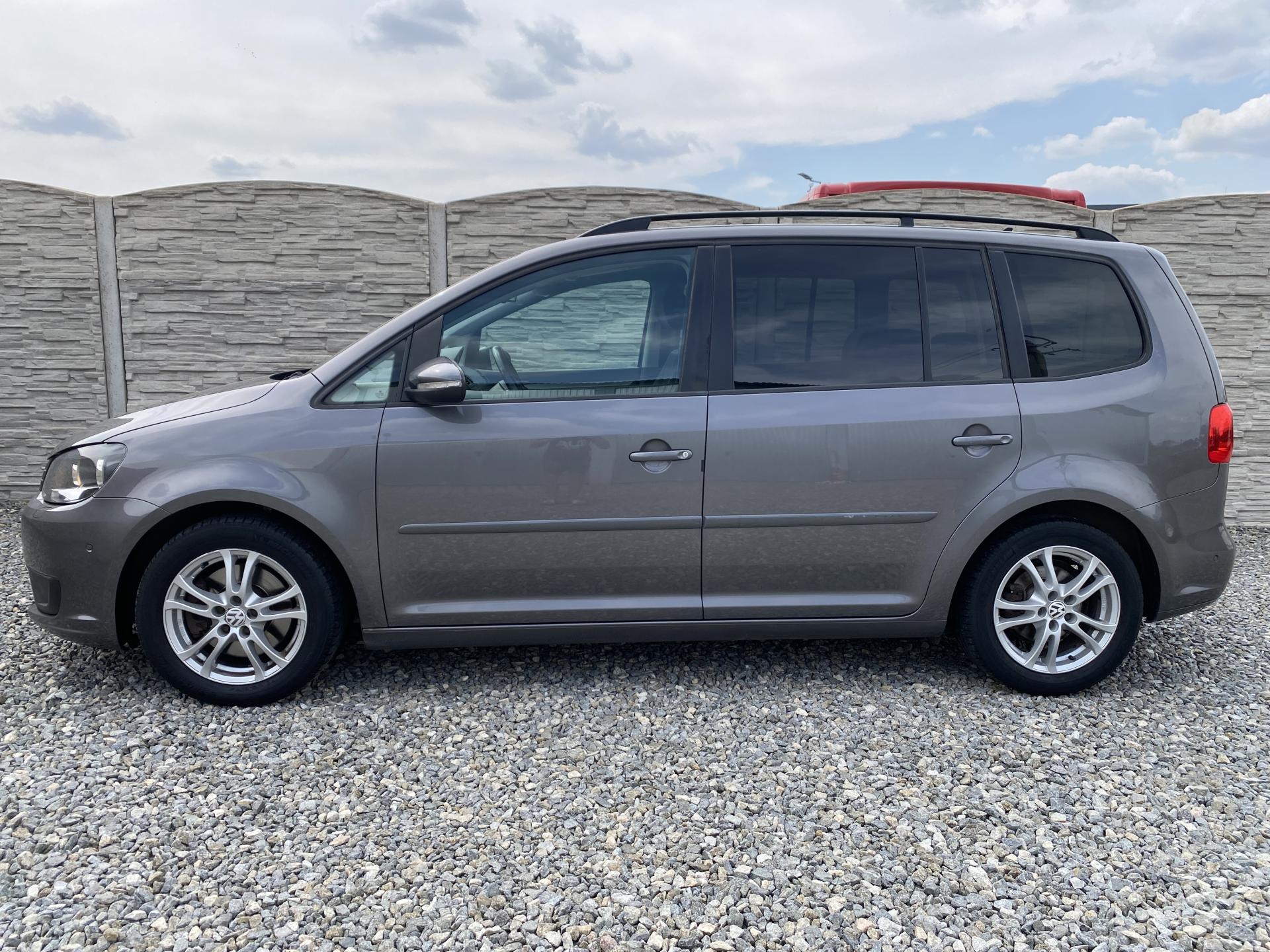 Volkswagen Touran 2.0TDi 140PS DSG TAŽNÉ