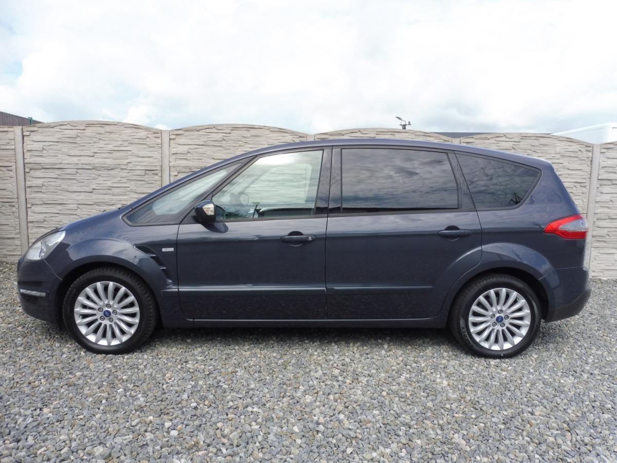 Ford S-MAX 2.0TDCi 140PS FL NAVI/AUT/STK!
