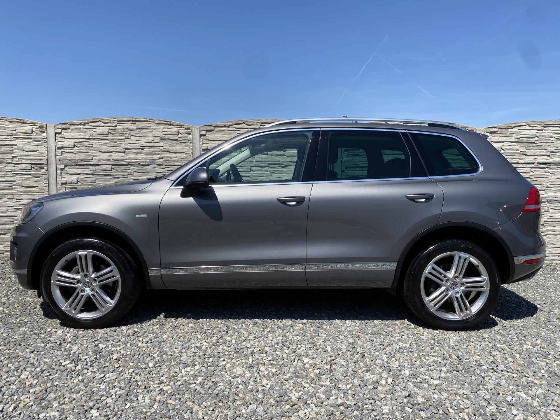 Volkswagen Touareg 3.0TDi 4x4 FL 2017 ELEGANCE 1A